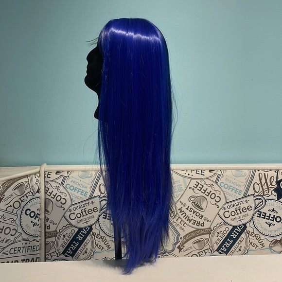 Split dye synthetic wig 24” - Picture 3 of 5